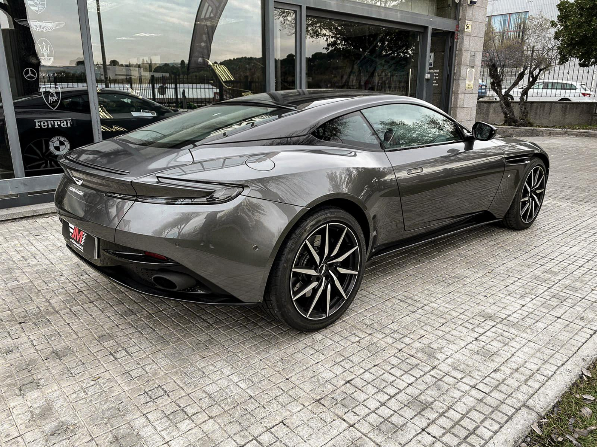 ASTON MARTIN DB11 COUPÉ V12 -IMPECABLE ESTADO-