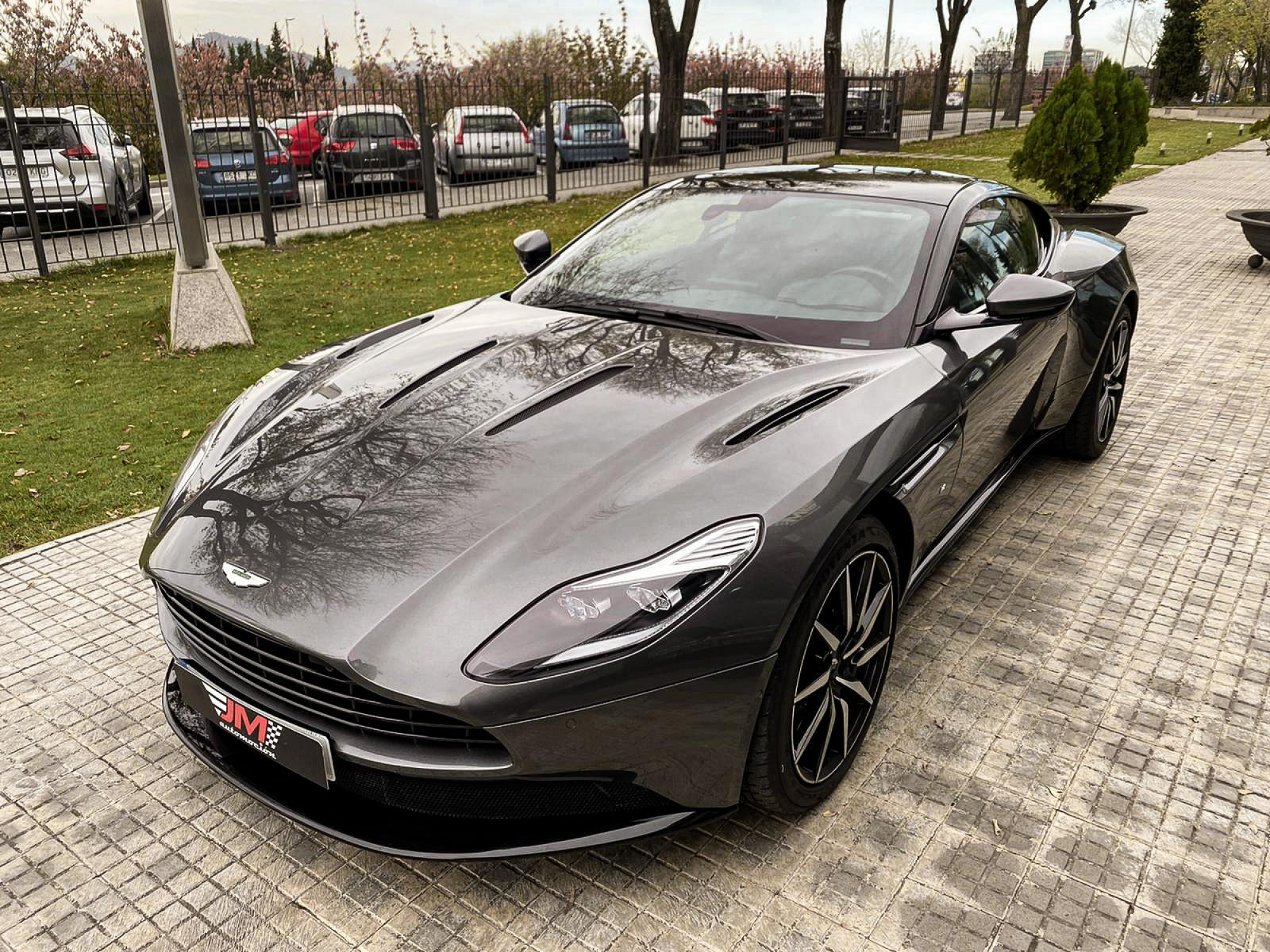 ASTON MARTIN DB11 COUPÉ V12 -IMPECABLE ESTADO-