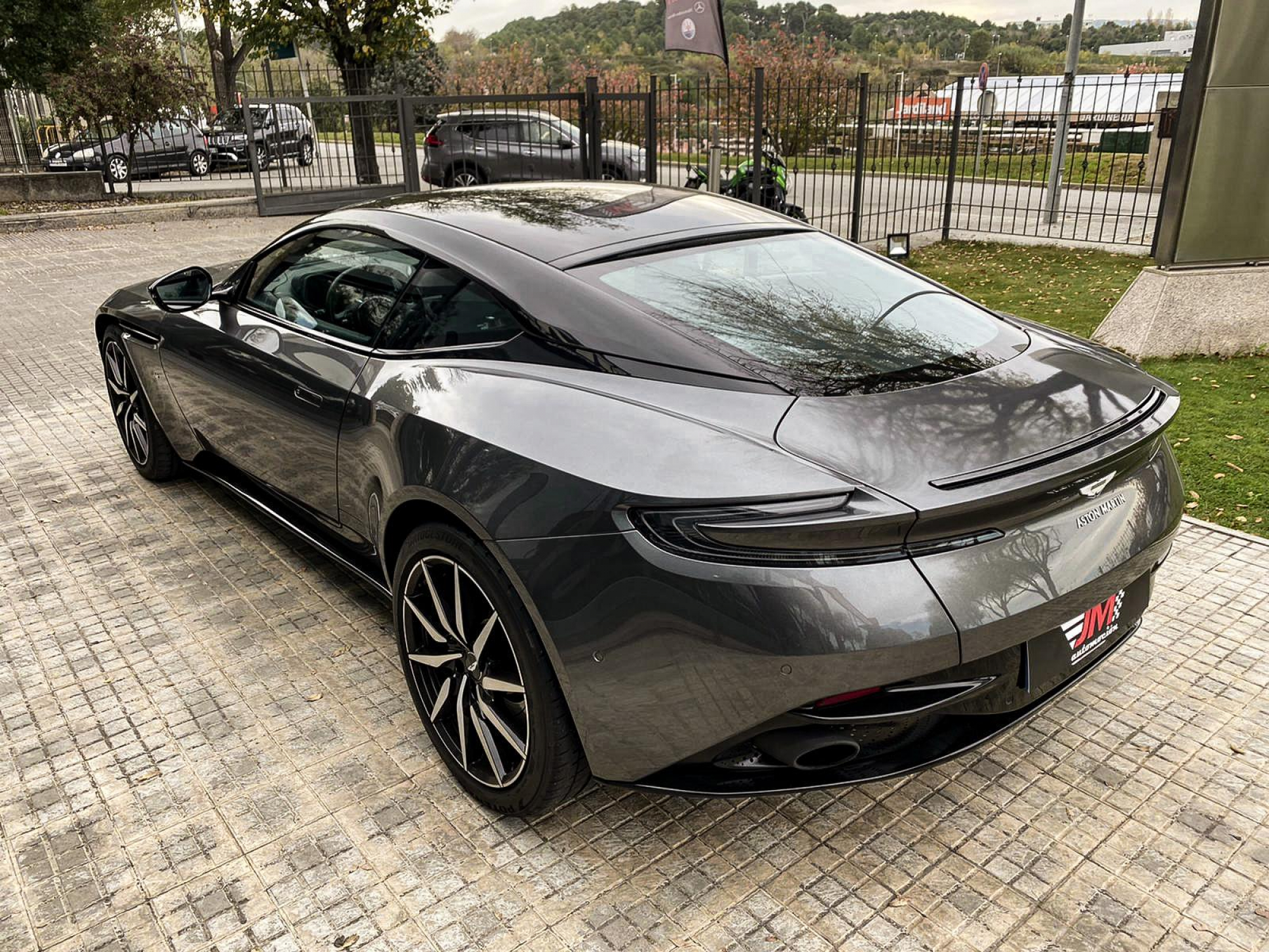 ASTON MARTIN DB11 COUPÉ V12 -IMPECABLE ESTADO-