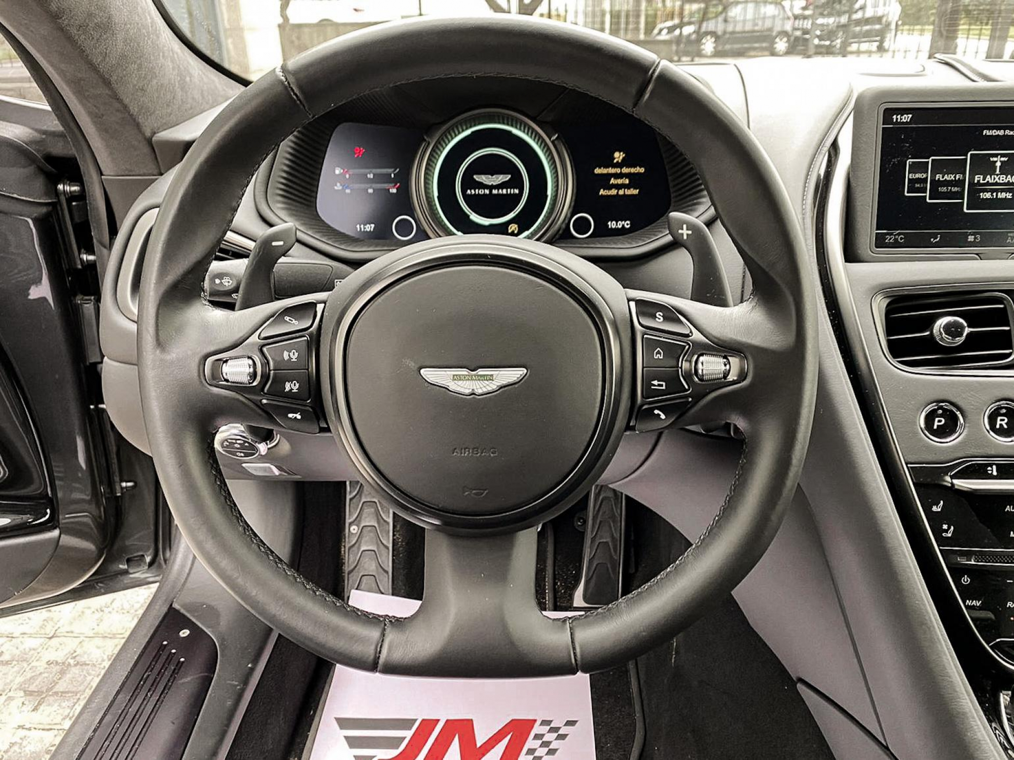 ASTON MARTIN DB11 COUPÉ V12 -IMPECABLE ESTADO-