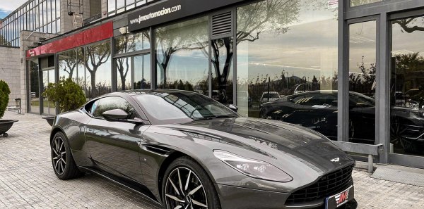 ASTON MARTIN DB11 COUPÉ V12 -IMPECABLE ESTADO-