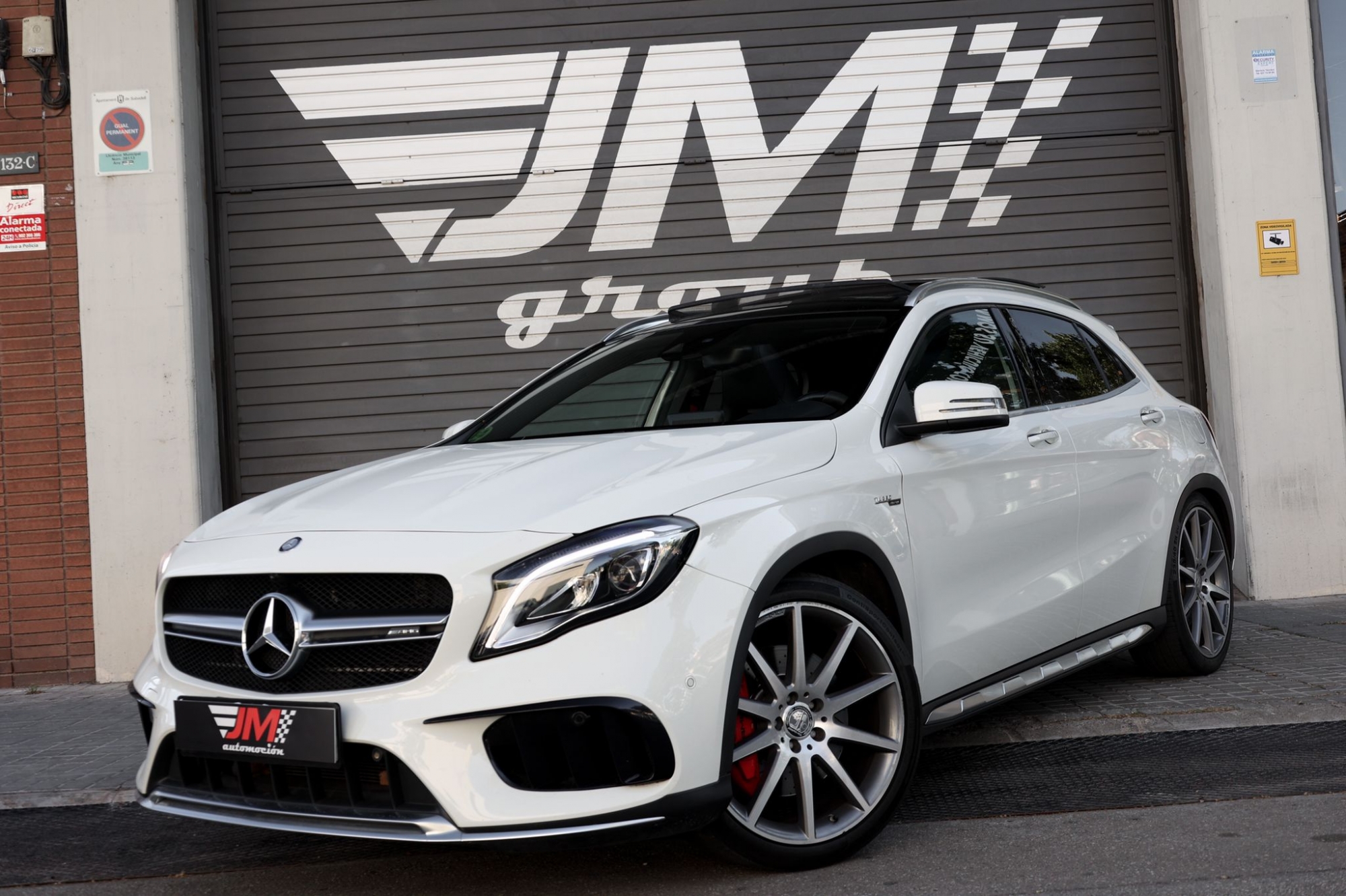 MERCEDES-BENZ GLA 45 AMG 4-MATIC 