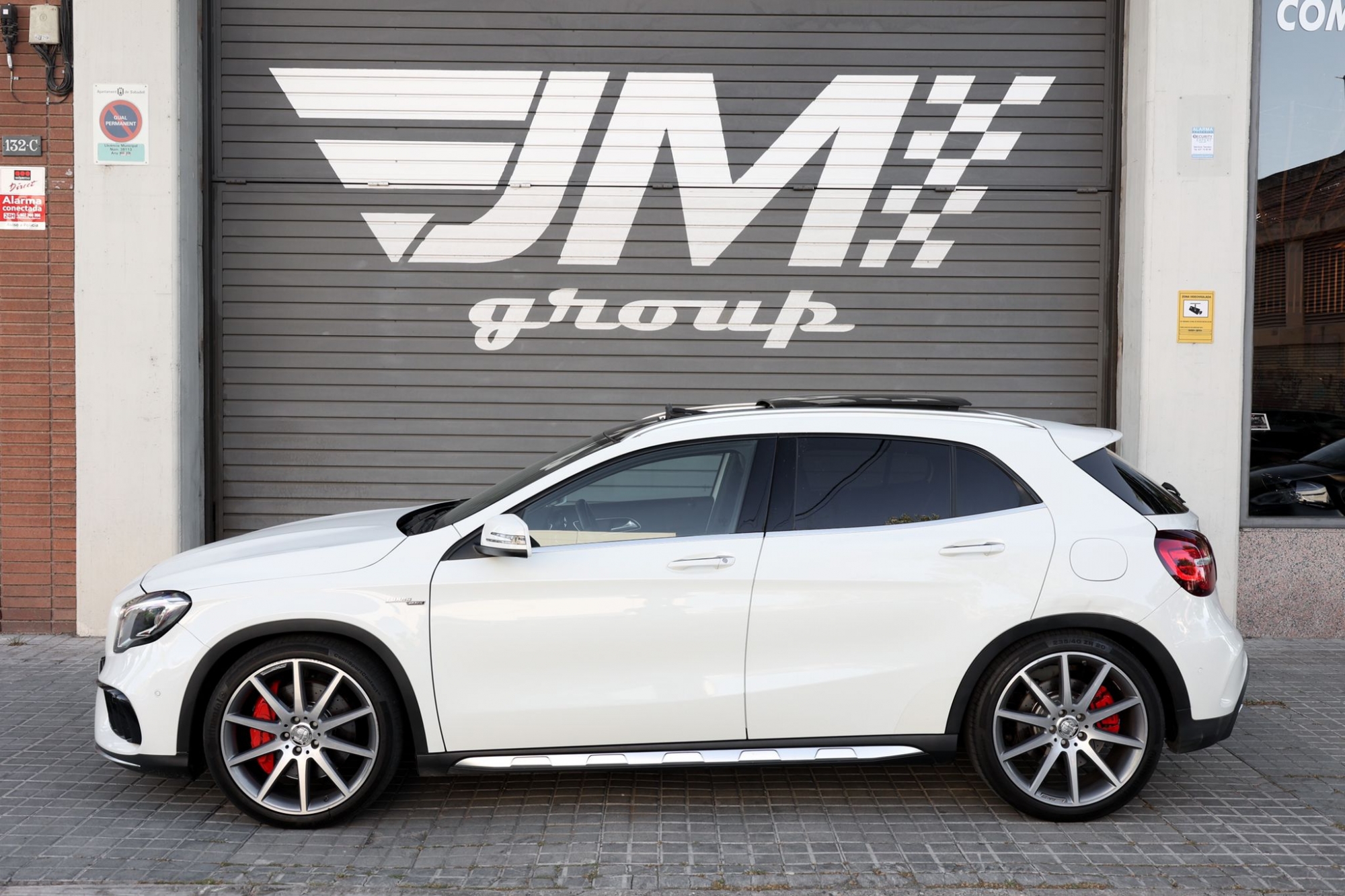 MERCEDES-BENZ GLA 45 AMG 4-MATIC 