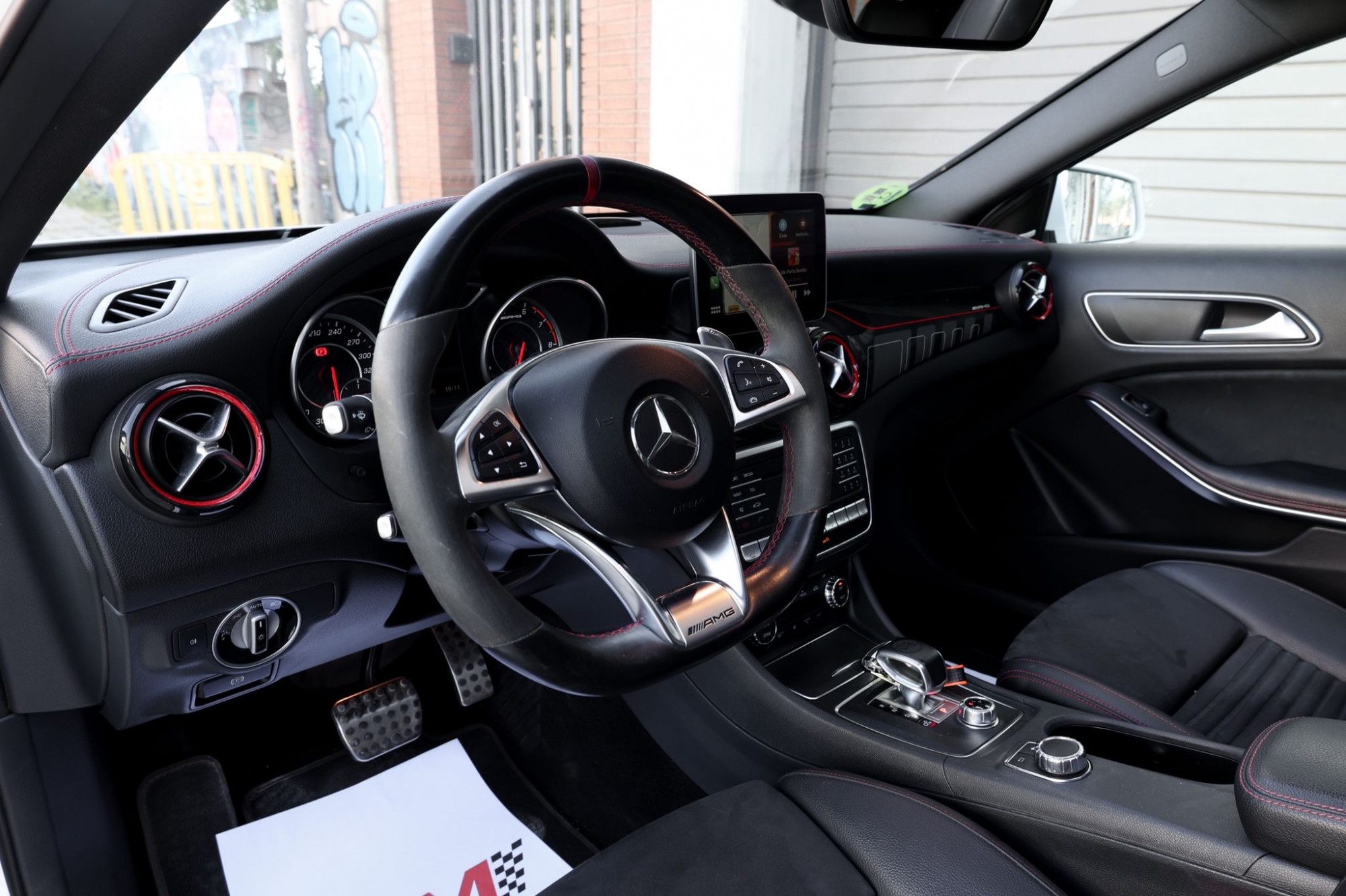 MERCEDES-BENZ GLA 45 AMG 4-MATIC 