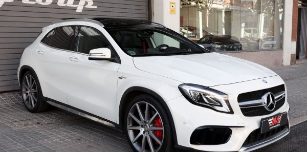 MERCEDES-BENZ GLA 45 AMG 4-MATIC 