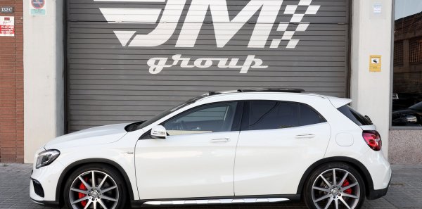 MERCEDES-BENZ GLA 45 AMG 4-MATIC 