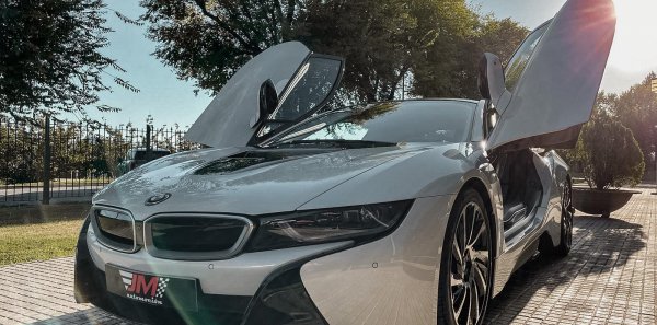 BMW I8 COUPÉ --IMPECABLE ESTADO--