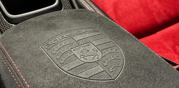 PORSCHE 911 991 GT2 RS WEISSACH PACKAGE  